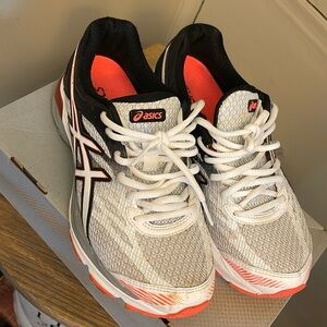 ASICS, almost new